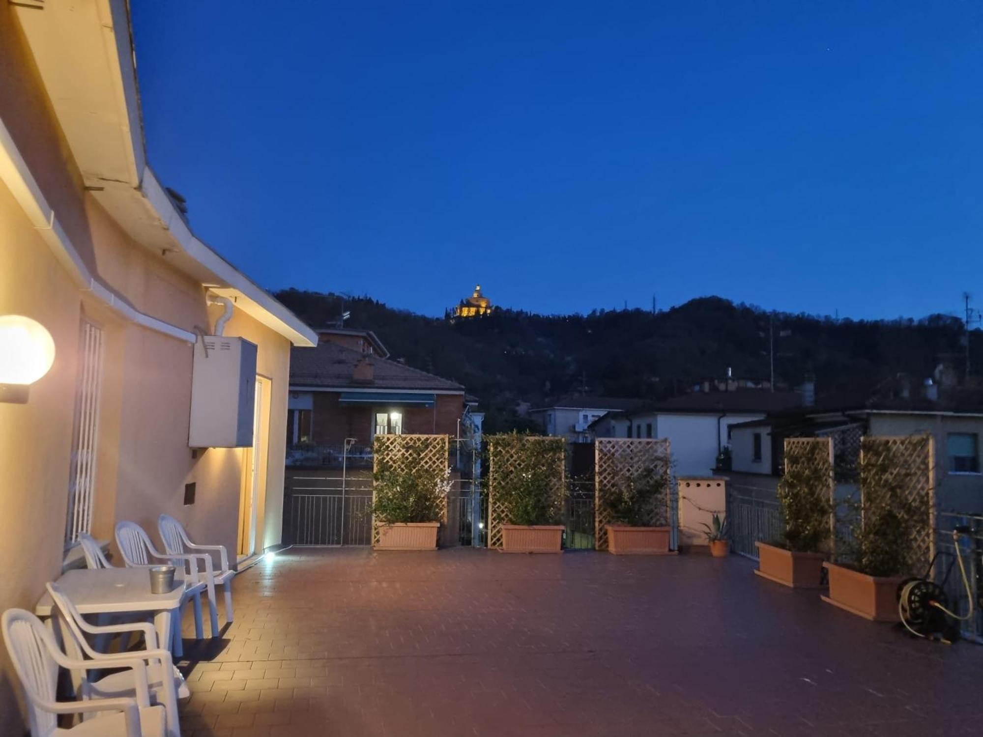 Апартаменты Attico Vista San Luca Болонья Экстерьер фото